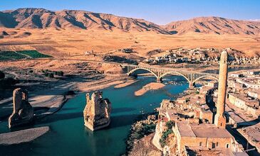 Uçaklı Butik Mardin Turu