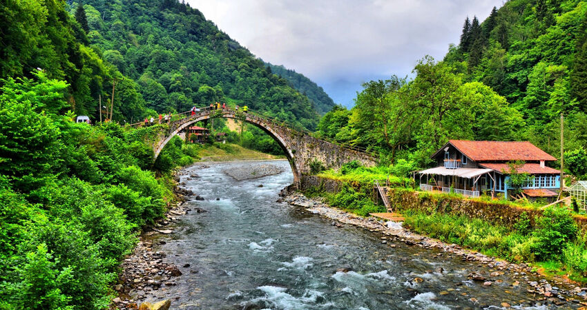 Antalya Çıkışlı 4 Gece Konaklamalı Doğu Karadeniz - Batum Turu